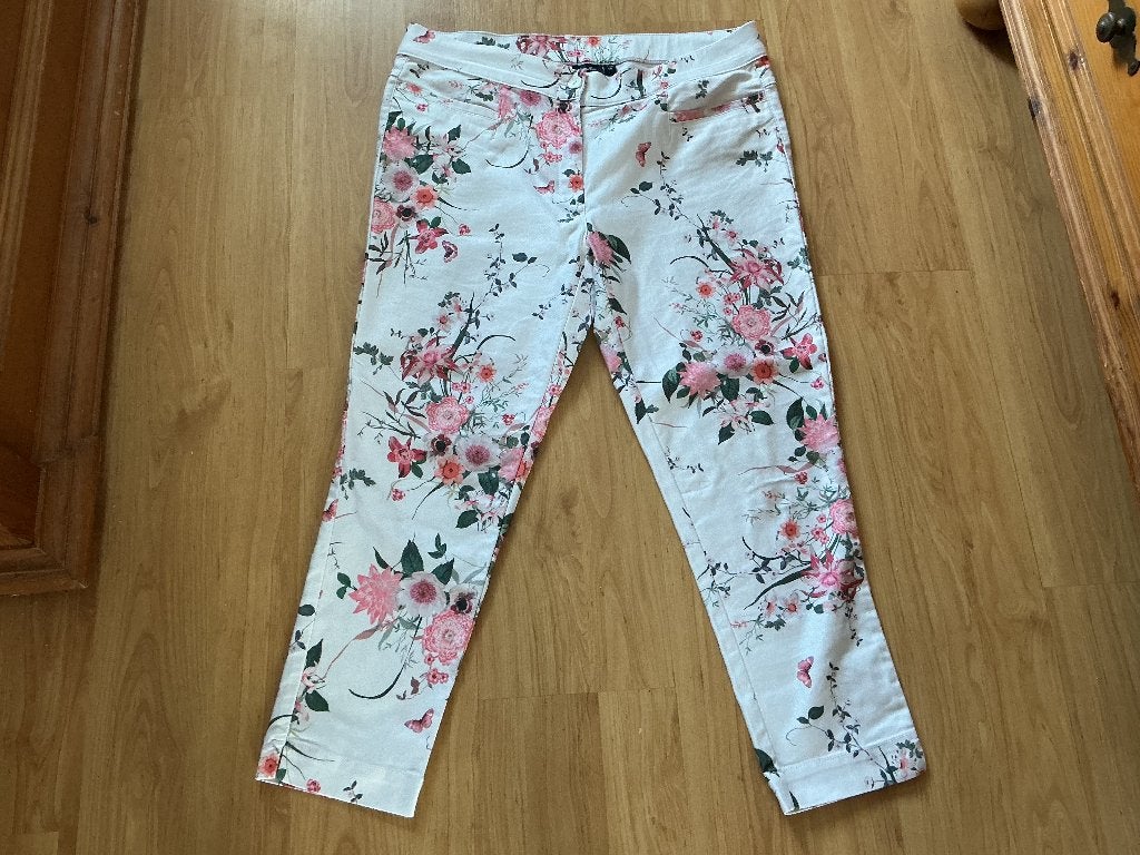 Mooie 3/4 broek van Laurie. Maat 46, Laurie, Ophalen of Verzenden, Zo goed als nieuw, Broek of Spijkerbroek