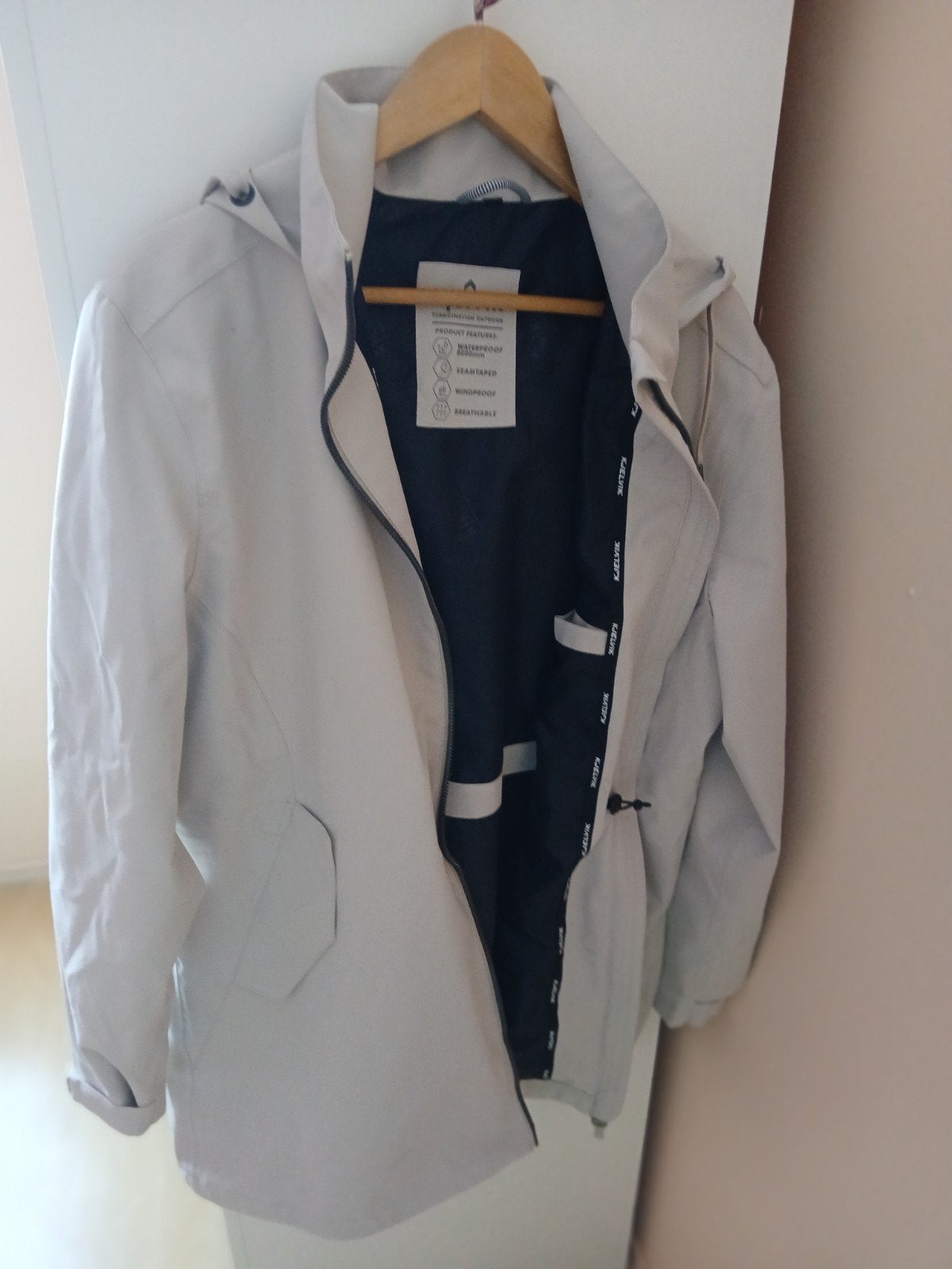 Kjelvik dames outdoor jas, Kleding | Dames, Ophalen of Verzenden, Zo goed als nieuw, Maat 46/48 (XL) of groter, Beige