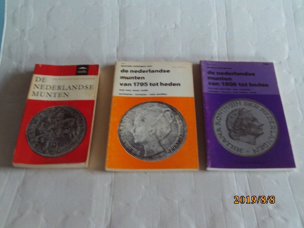3 boeken de nederlandse munten, Ophalen of Verzenden, Gelezen