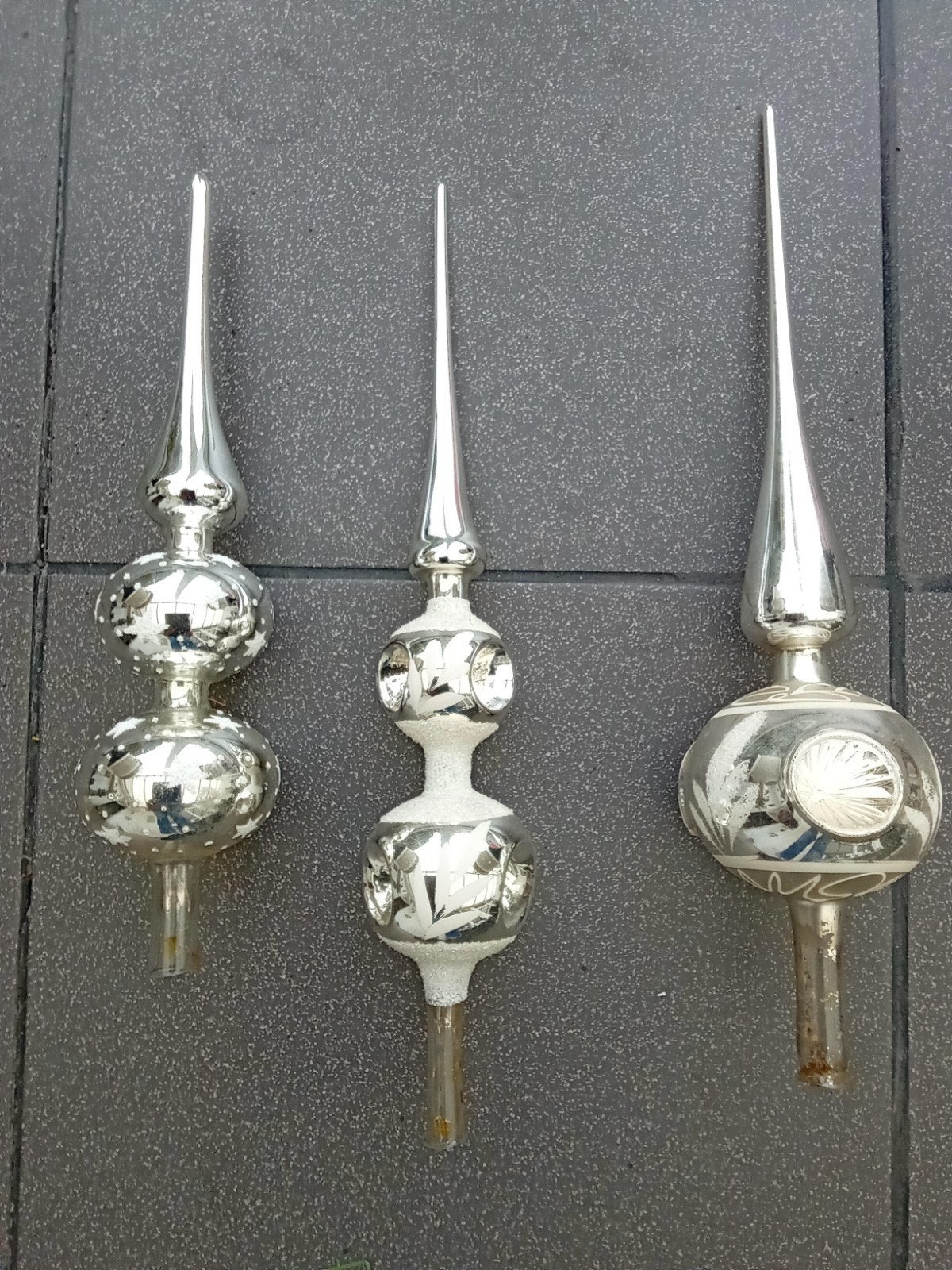 3 Oude glazen pieken voor de kerstboom., Ophalen, Gebruikt