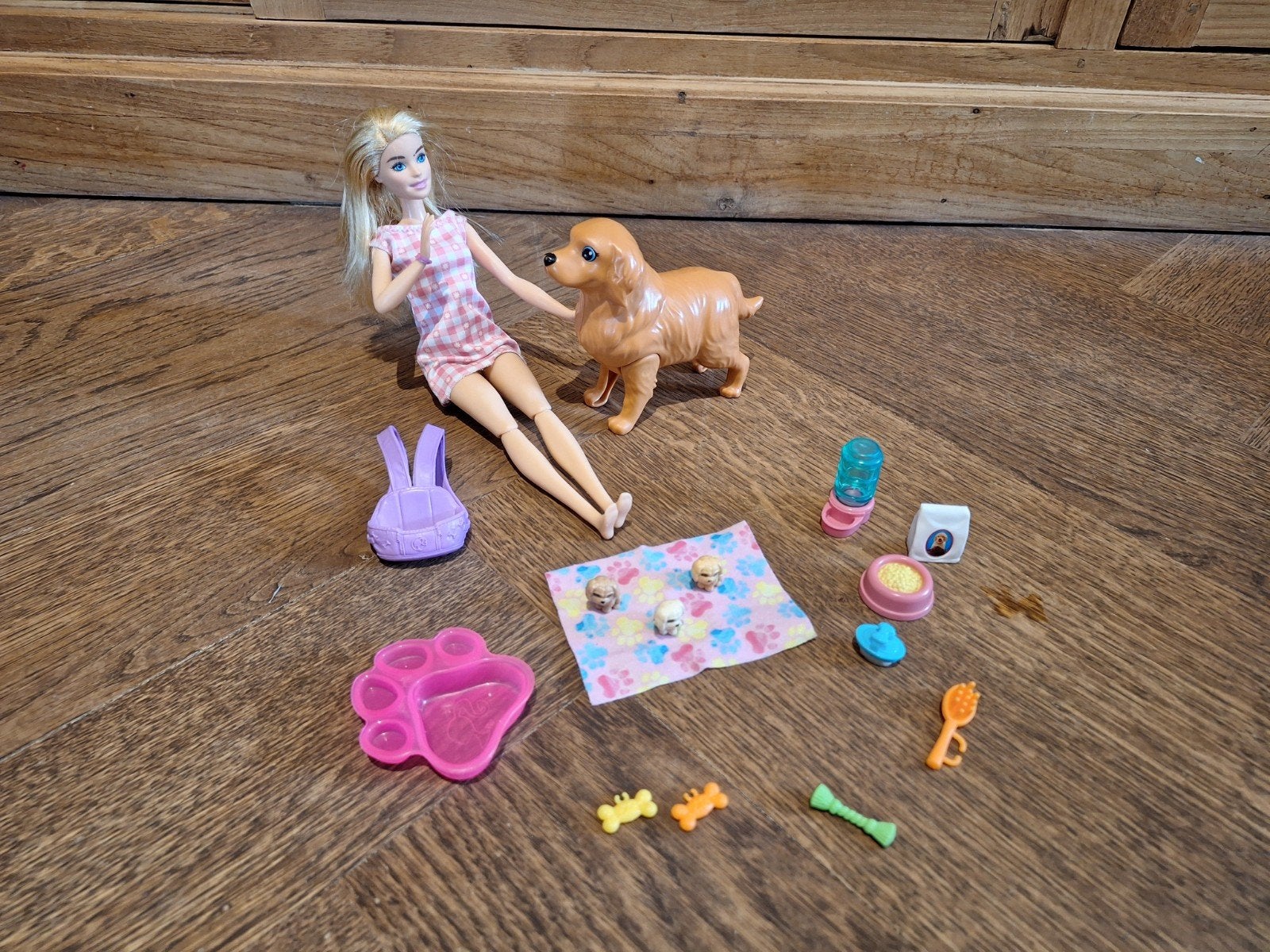 Barbie met hond en puppy's, Ophalen of Verzenden