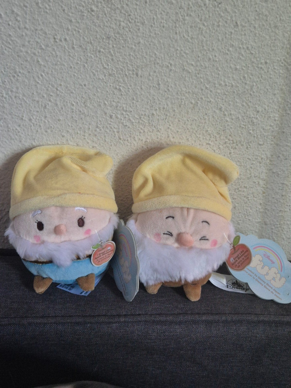 Disney Ufufy Tsum Tsum Japan 2 dwergen uit Sneeuwwitje, Ophalen of Verzenden, Zo goed als nieuw, Beeldje of Figuurtje
