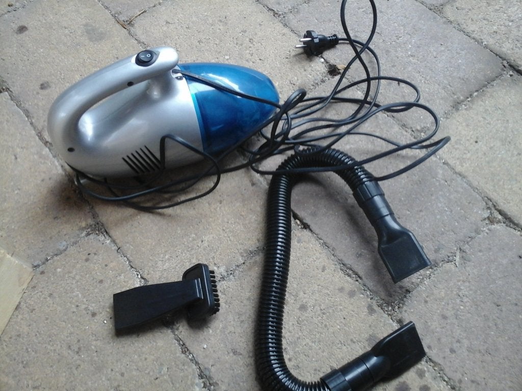 1 auto stof zuiger p 220v, Ophalen of Verzenden