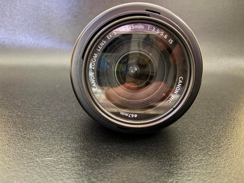 Canon EF-S 18-135mm f/3.5-5.6 IS Lens, Audio, Tv en Foto, Fotografie | Lenzen en Objectieven, Ophalen, Zo goed als nieuw, Standaardlens