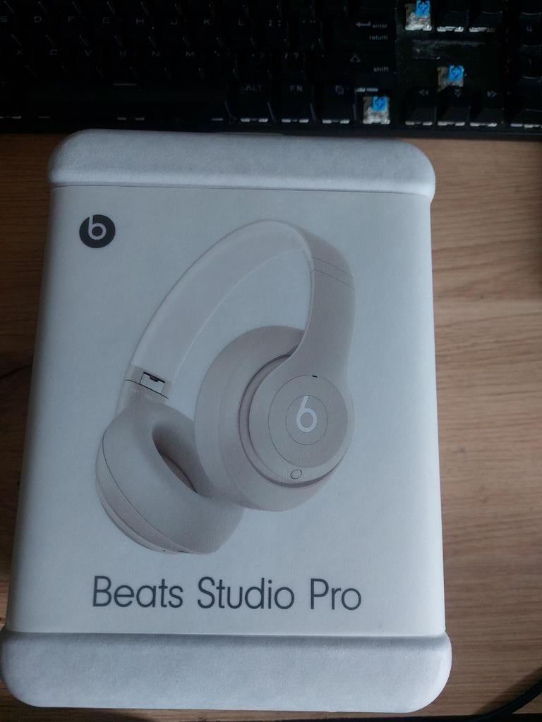 Beats Studio Pro - Nieuwstaat!, Audio, Tv en Foto, Koptelefoons, Ophalen of Verzenden