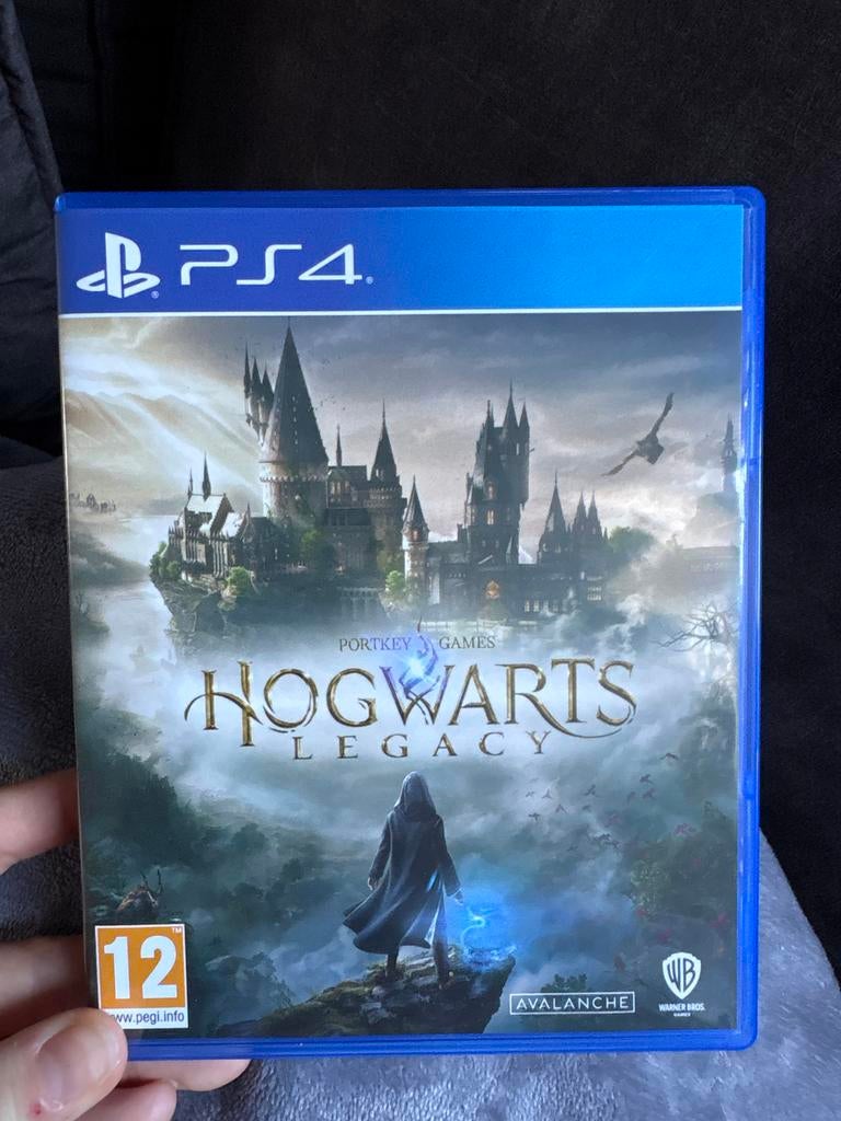 Hogwarts Legacy PS4 - Zo goed als nieuw!, 1 speler, Ophalen of Verzenden, Zo goed als nieuw, Role Playing Game (Rpg)