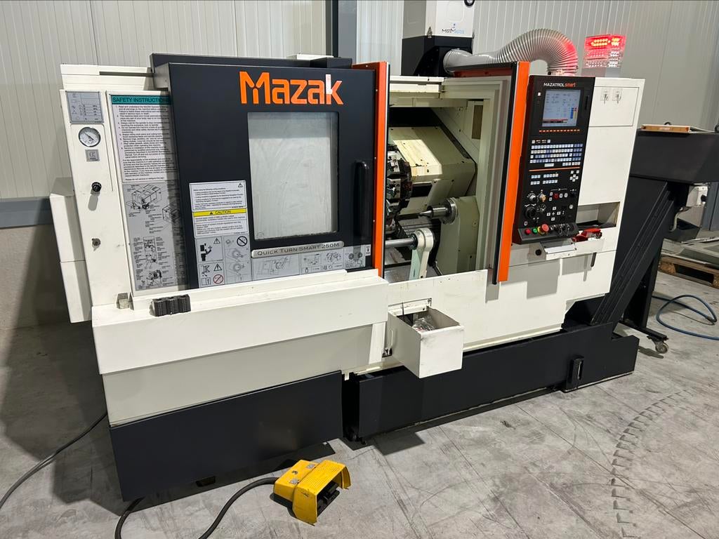 Mazak Quick Turn Smart 250M, Ophalen, Zo goed als nieuw, Metaaldraaibank