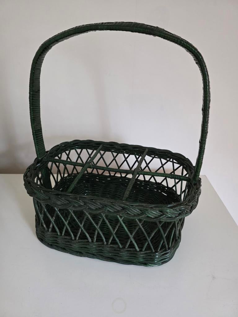 Vintage groene flessenmand wijnrek rieten mand flessen rek, Ophalen of Verzenden, Rechthoekig, Riet