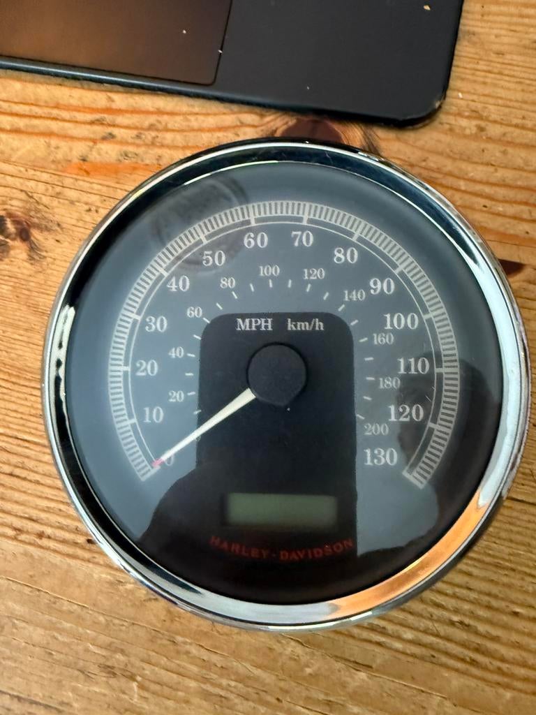 Harley Davidson Kilometer / mijlen teller km/h  mp/h, Motoren, Onderdelen | Harley-Davidson, Ophalen of Verzenden, Gebruikt