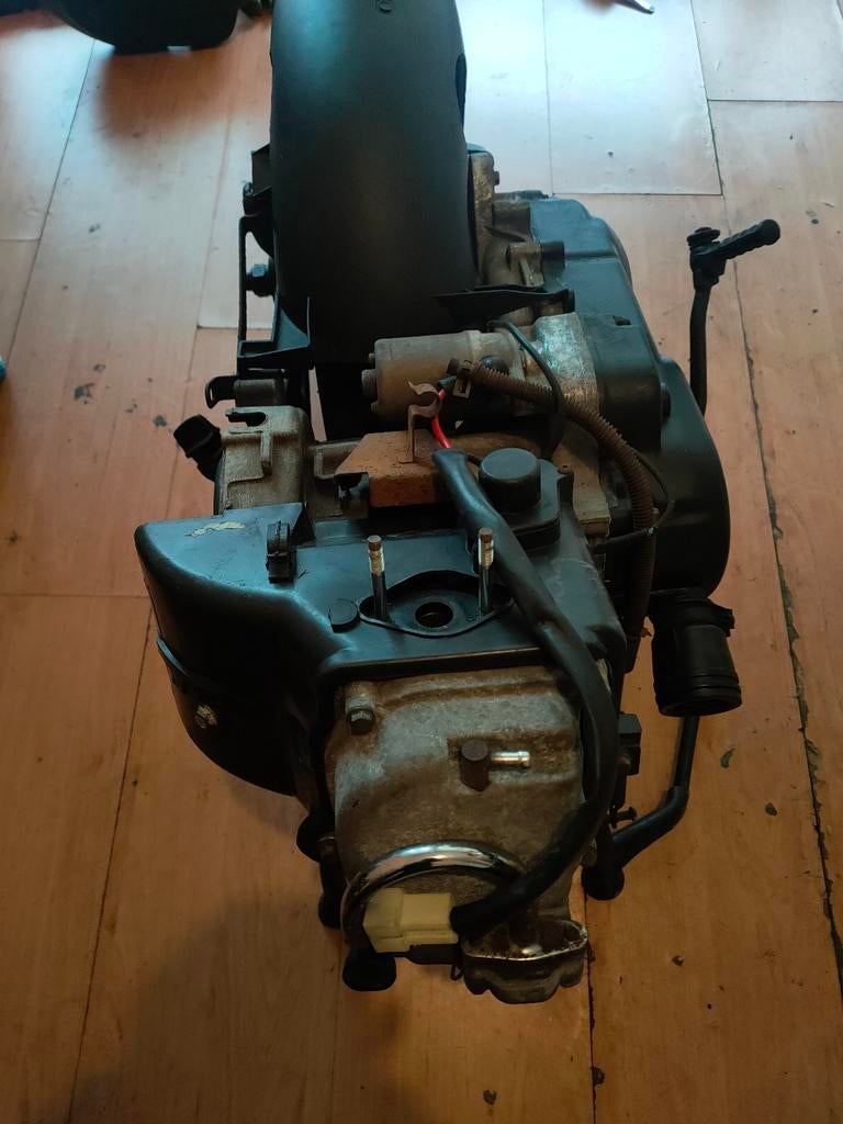 Te koop aangeboden een agm  vespa scooter blok  helemaal goe, Ophalen of Verzenden