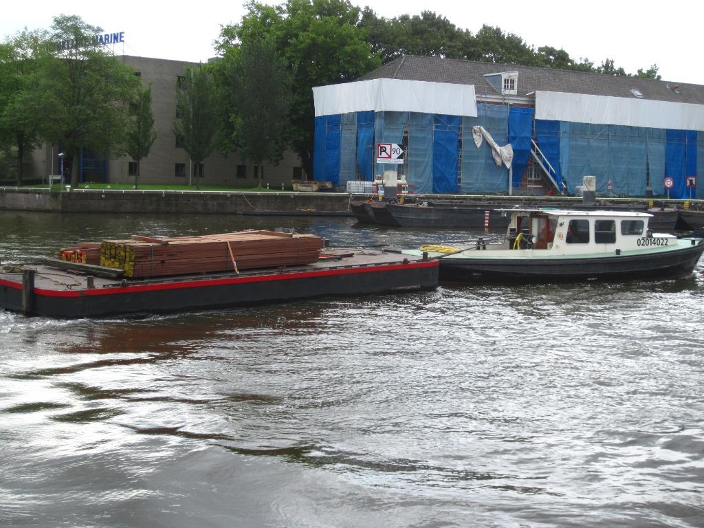 Sleepdienst Sleepboot Duwboot Ponton Verhuur