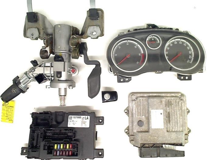 Kontaktslot + Sleutel van een Opel Corsa, Auto-onderdelen, Gebruikt, -, -, Opel