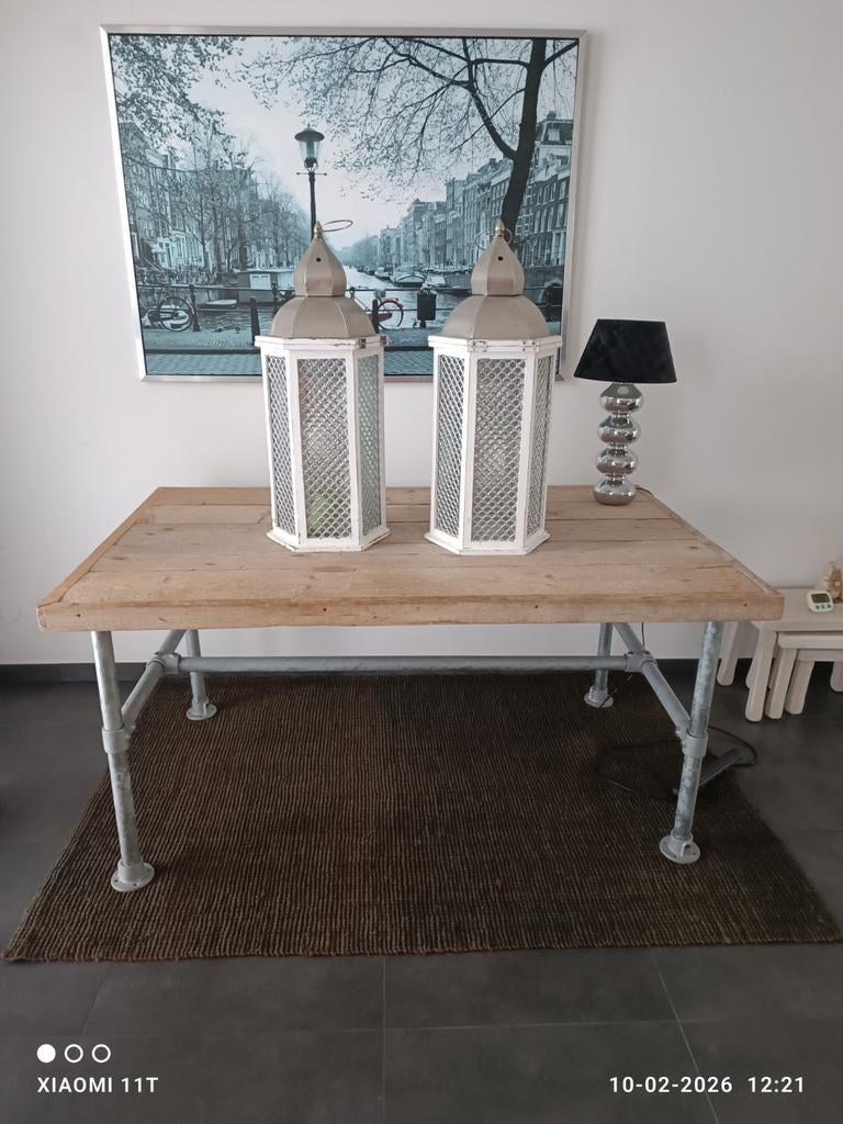 Steigerhouten tafel, metalen onderstel., Huis en Inrichting, Tafels | Sidetables, Ophalen, 75 cm of meer, 200 cm of meer, Zo goed als nieuw