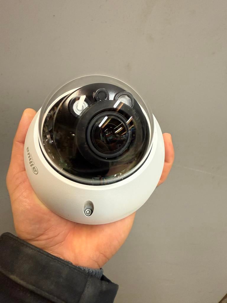 Dahua IP Camera - DH-IPC-HDBW2231RP-ZS, Ophalen of Verzenden, Zo goed als nieuw, Buitencamera