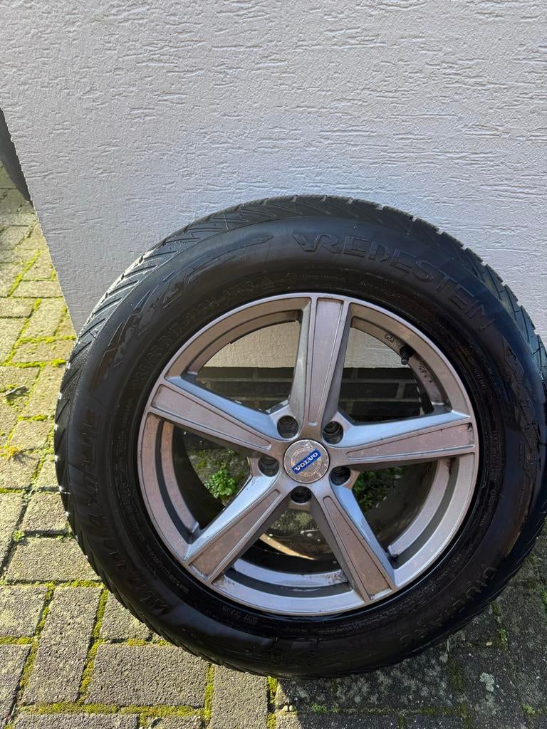 Volvo XC90 Velgen met Winterbanden, Auto-onderdelen, Banden en Velgen, Ophalen, 18 inch, Gebruikt, Banden en Velgen