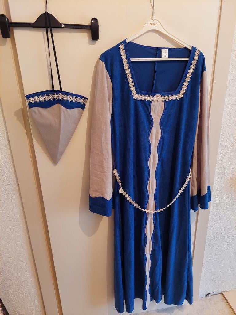 Mooi Jonkvrouw Jurk met hoedje Maat 46. Nieuw!, Kleding | Dames, Carnavalskleding en Feestkleding, Ophalen of Verzenden, Nieuw