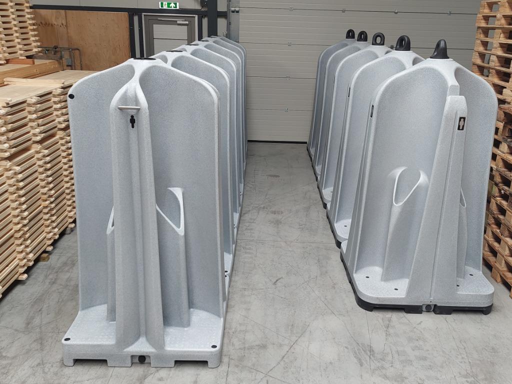 te koop plaspaal plaskruis urinoir plaszuil mobiel toilet, Hobby en Vrije tijd, Ophalen, Nieuw, Carnaval
