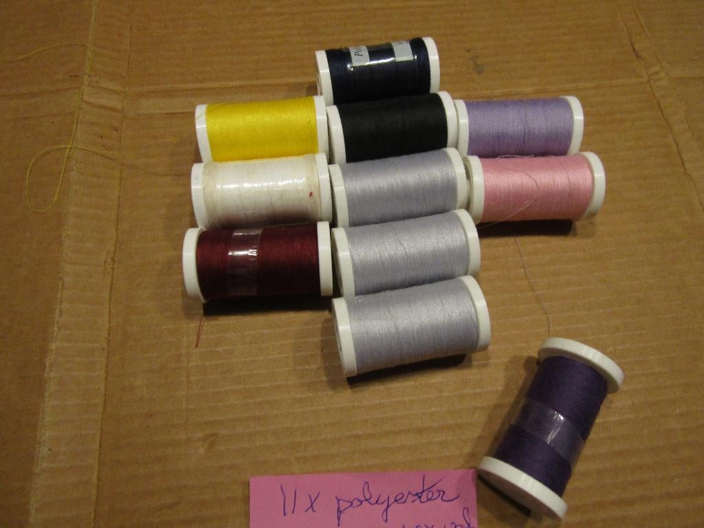 11 x Polyester naaimachine garen 10x vol 1 wat af., Hobby en Vrije tijd, Naaien en Fournituren, Ophalen, Nieuw, Garen of Naald(en)