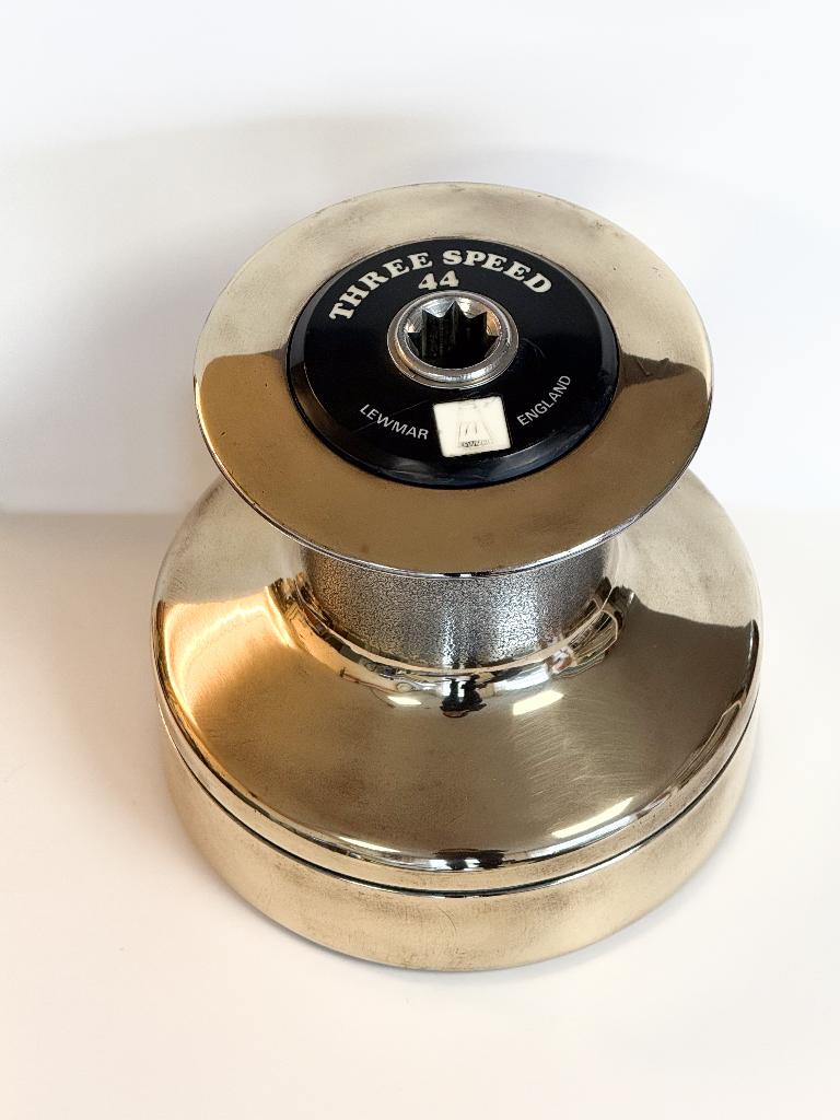 LEWMAR Winch / Lier - Three Speed - Size 44, Ophalen of Verzenden, Zo goed als nieuw, Overige typen