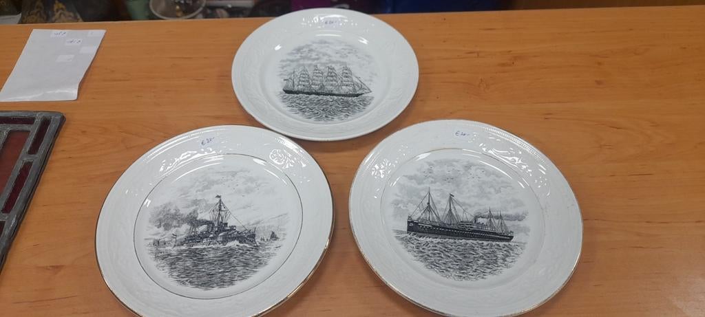 5 schepen borden van petrus regout, Ophalen of Verzenden