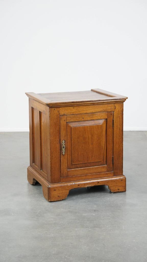 Antiek Engels 1-deurs kastje/ bijzettafel uit 19e eeuw, Ophalen