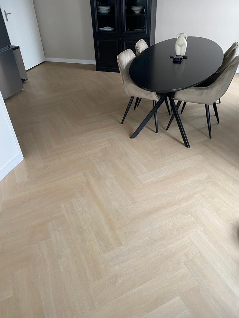 Foto 20 van PVC VISGRAAT EN TOEBEHOREN