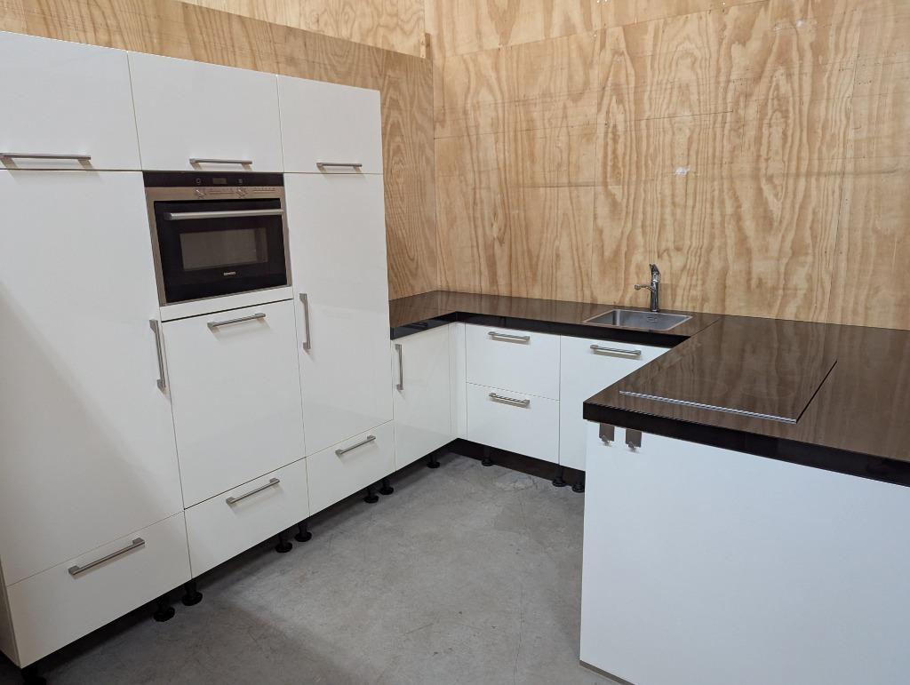 mooie keuken met graniet, Huis en Inrichting, Keuken | Complete keukens, Gebruikt, Hoekkeuken, Graniet of Steen, Ophalen of Verzenden