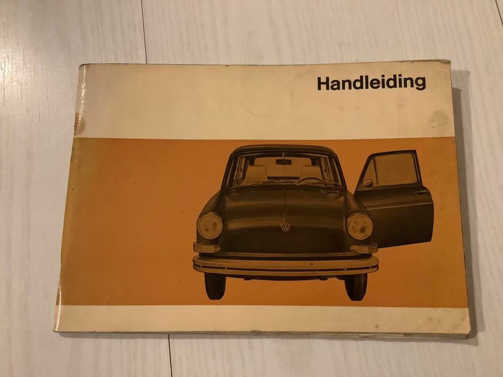 Nederlandstalig instructieboekje volkswagen 1600, Auto diversen, Handleidingen en Instructieboekjes, Ophalen of Verzenden