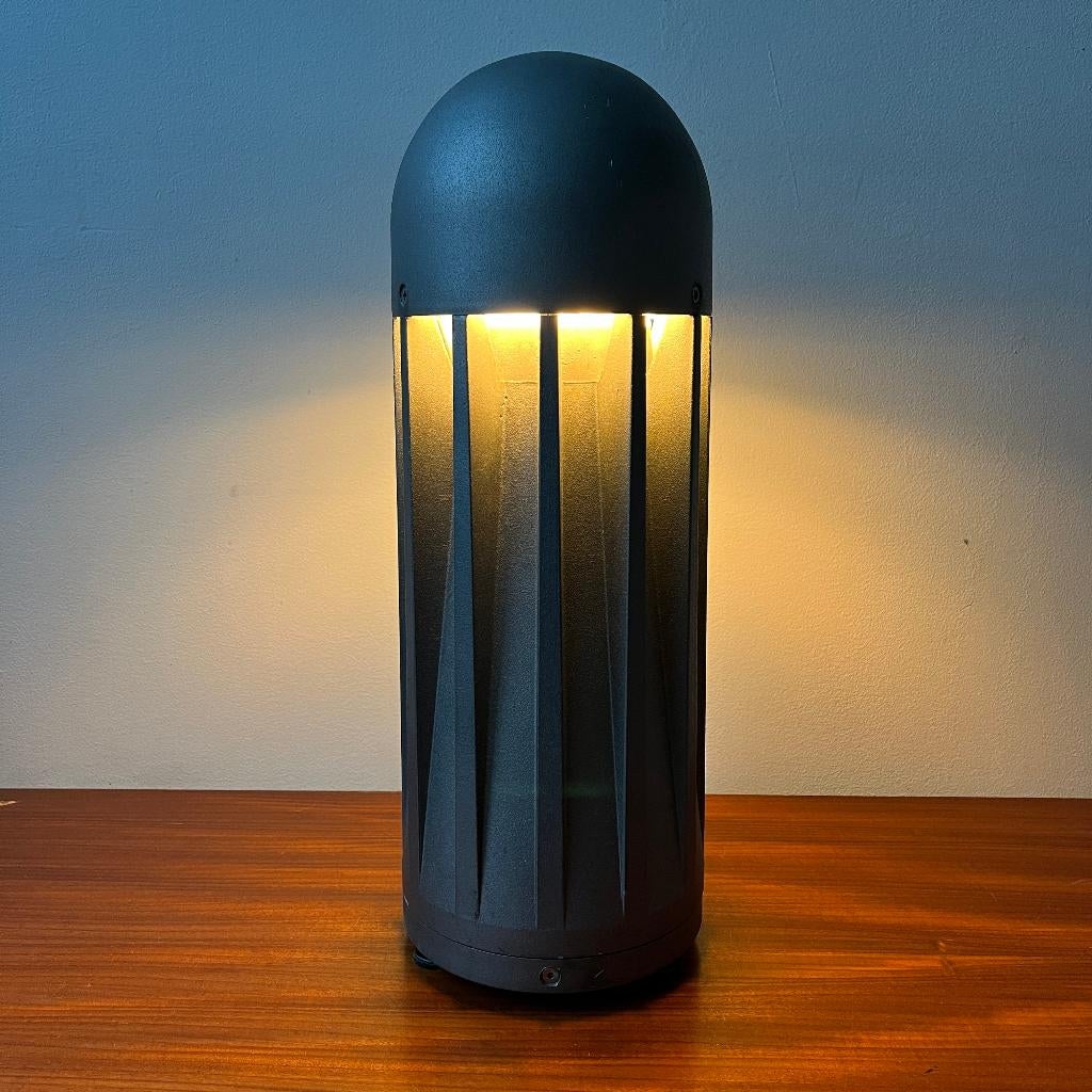 Italiaans design aluminium tafellamp iGuzzini, Glas, Ophalen of Verzenden, IGuzzini, Minder dan 50 cm