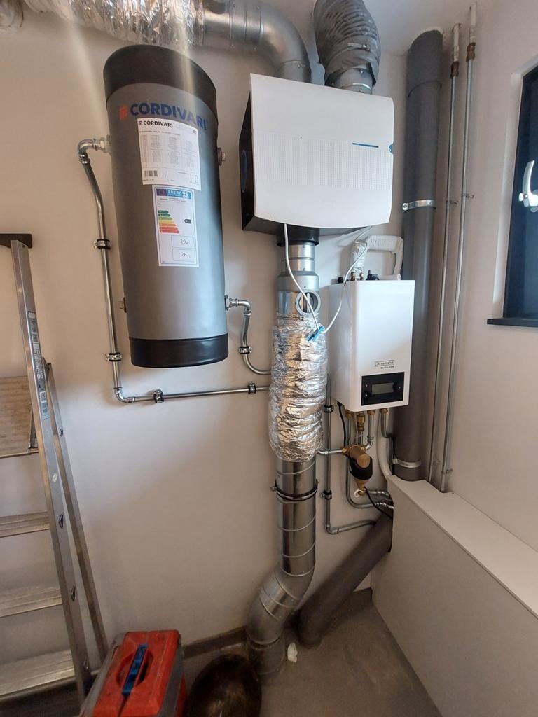 Loodgieter -CV-Warmtepomp-installatietechniek., Diensten en Vakmensen, Loodgieters en Installateurs, 24-uursservice, Installatie