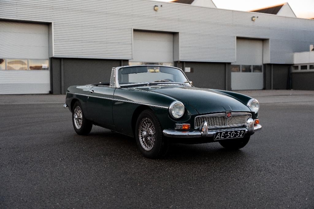 MG *b*b 1.8 Cabriolet 1964 Groen, Auto's, B, Achterwielaandrijving, Zwart, 4 cilinders