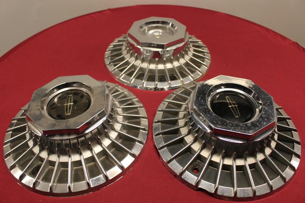 3 Lincoln wieldop center cap, Town Car, Mark V, Continental, Ophalen, Gebruikt