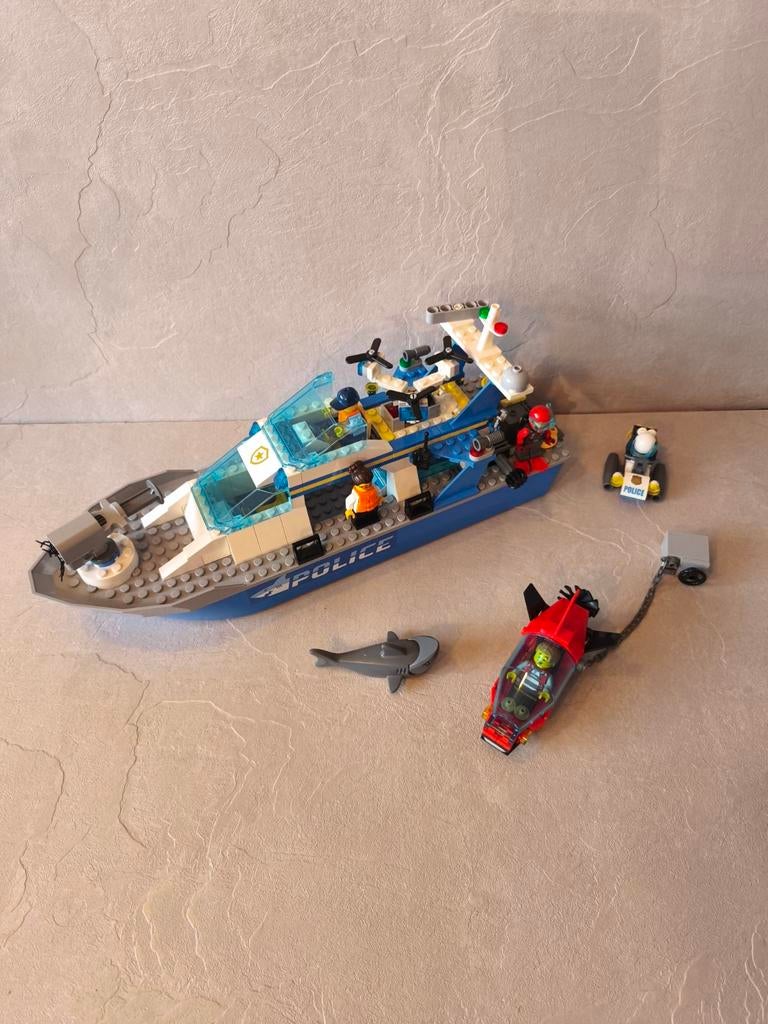 Lego City 60277 Politieboot met Onderzeeër, Ophalen of Verzenden, Zo goed als nieuw, Complete set, Lego
