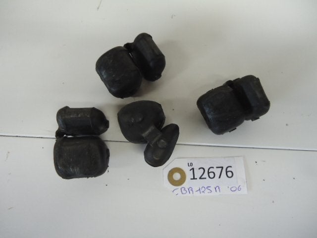 CBR125R 2004 - 2006 Honda Rubber Rubber kettingklok D1-21865