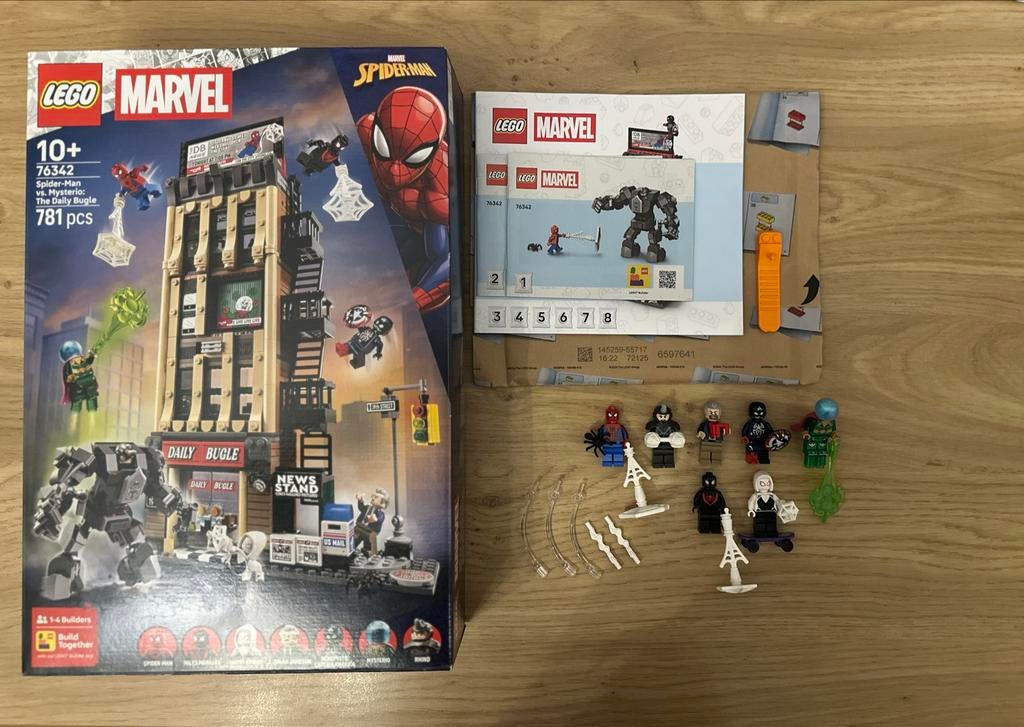 LEGO Marvel Spider-Man vs. Mysterio: The Daily Bugle 76342, Ophalen of Verzenden, Zo goed als nieuw