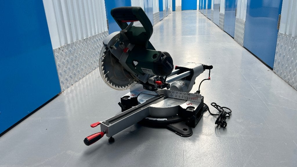 Afkortzaag Metabo KGS 216 M - zgan, Ophalen, Zo goed als nieuw, METABO, Afkortzaag