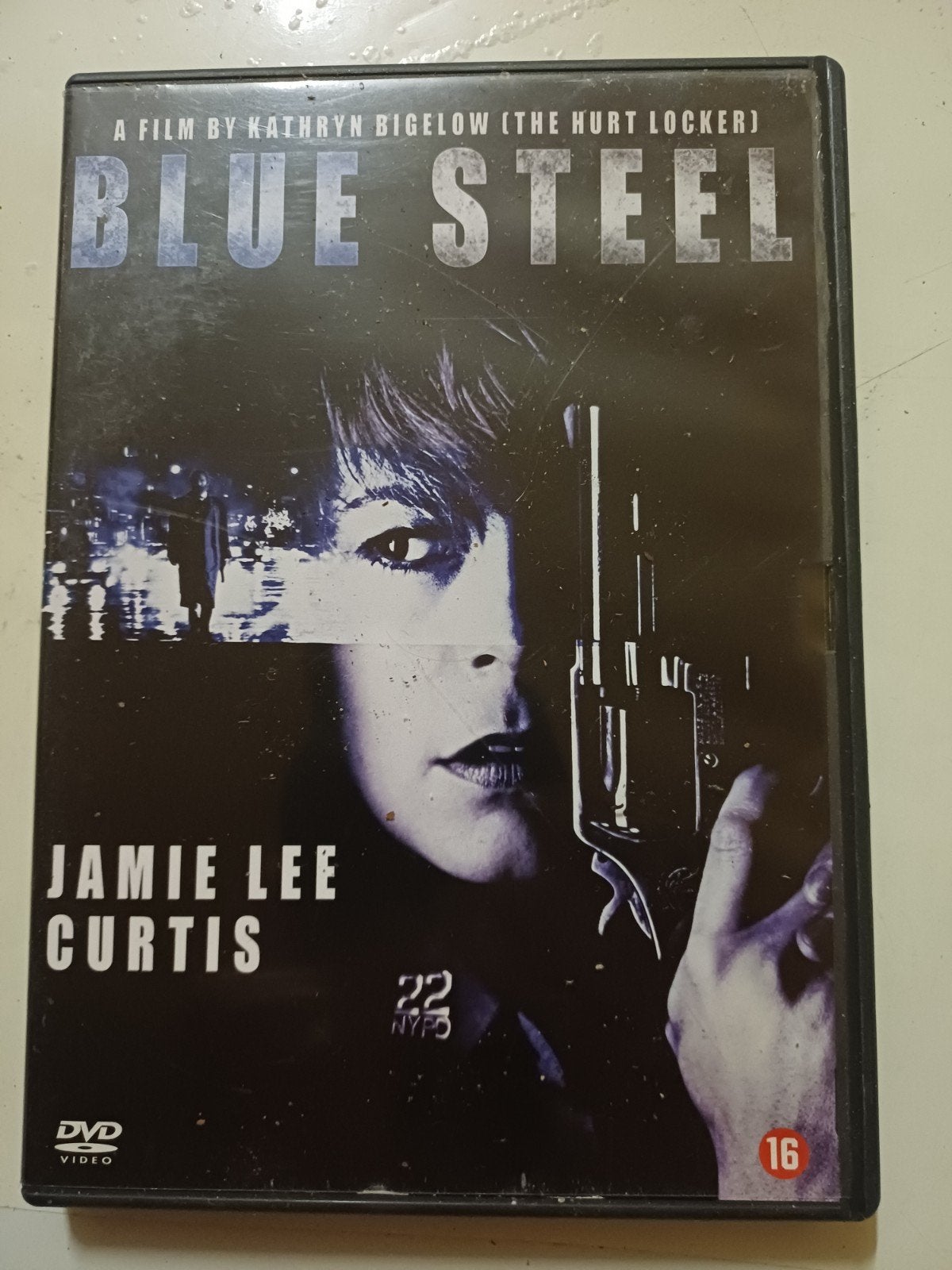 Blue Steel, Vanaf 16 jaar, Ophalen of Verzenden, Zo goed als nieuw