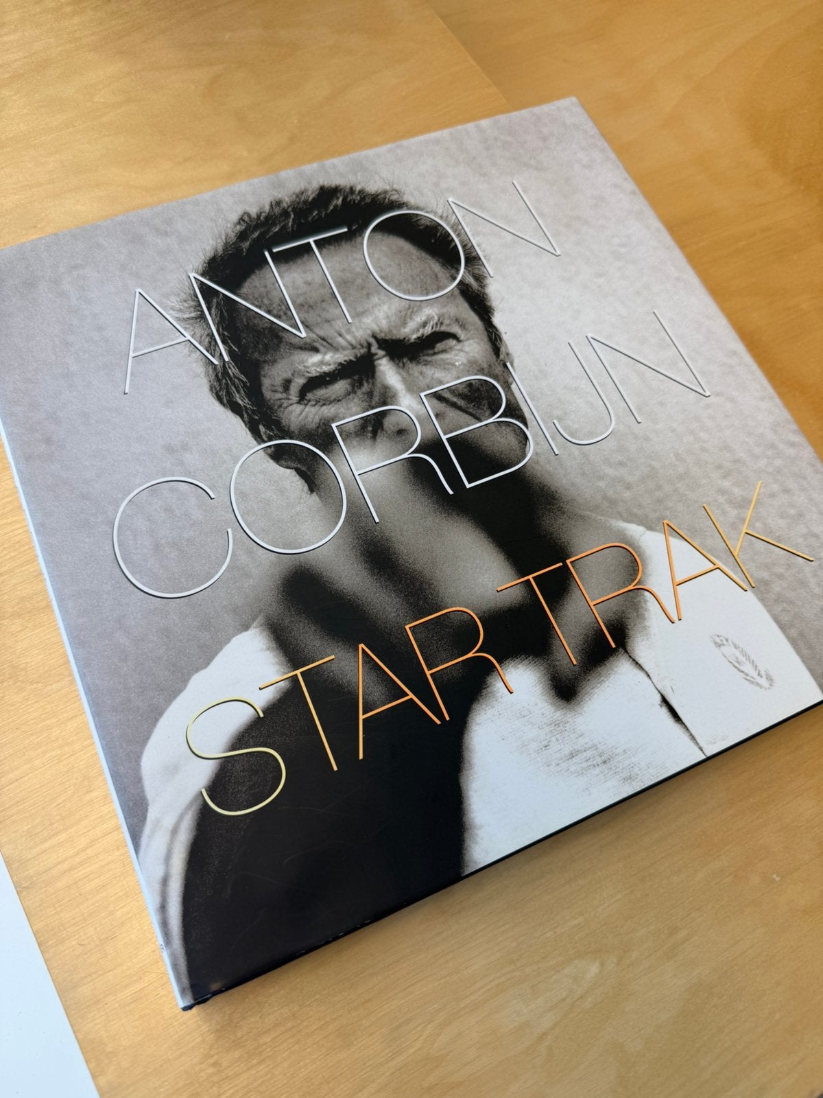 Boek Anton Corbijn Star Trak, Verzenden, Gelezen, Fotografen