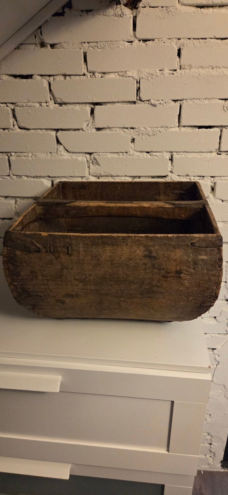 oude krantenbak, Ophalen, Gebruikt, Hout, Landelijk