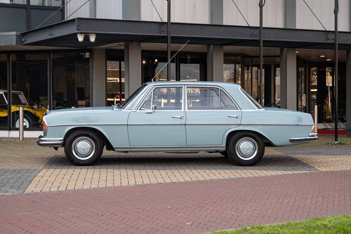 Mercedes-Benz S-Klasse 250 SE (W108) (bj 1966), Auto's, Gebruikt, 129 pk, Leder en Stof, Bedrijf