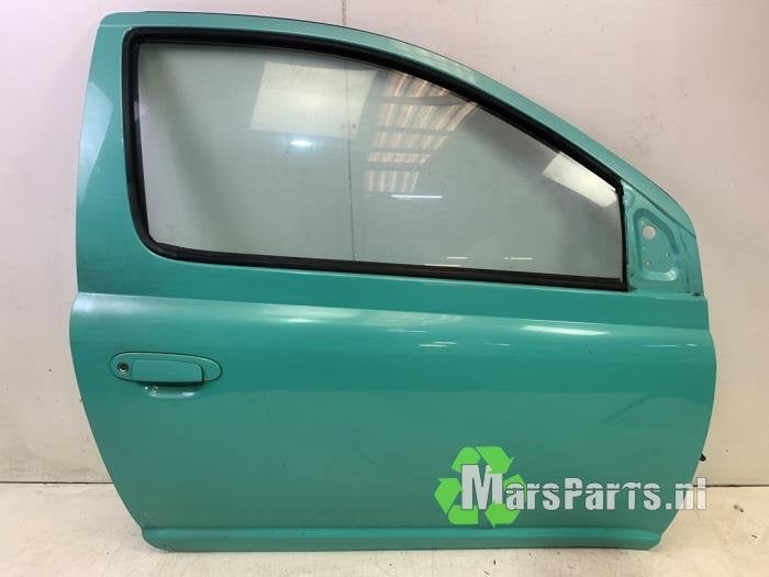 Portier 2Deurs rechts van een Toyota Yaris, Auto-onderdelen, Gebruikt, -, Deur, -