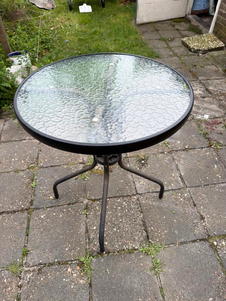 Rond glazen tuintafeltje, diameter 60 cm, hoogte 70 cm, Ophalen, Gebruikt, Rond, Metaal