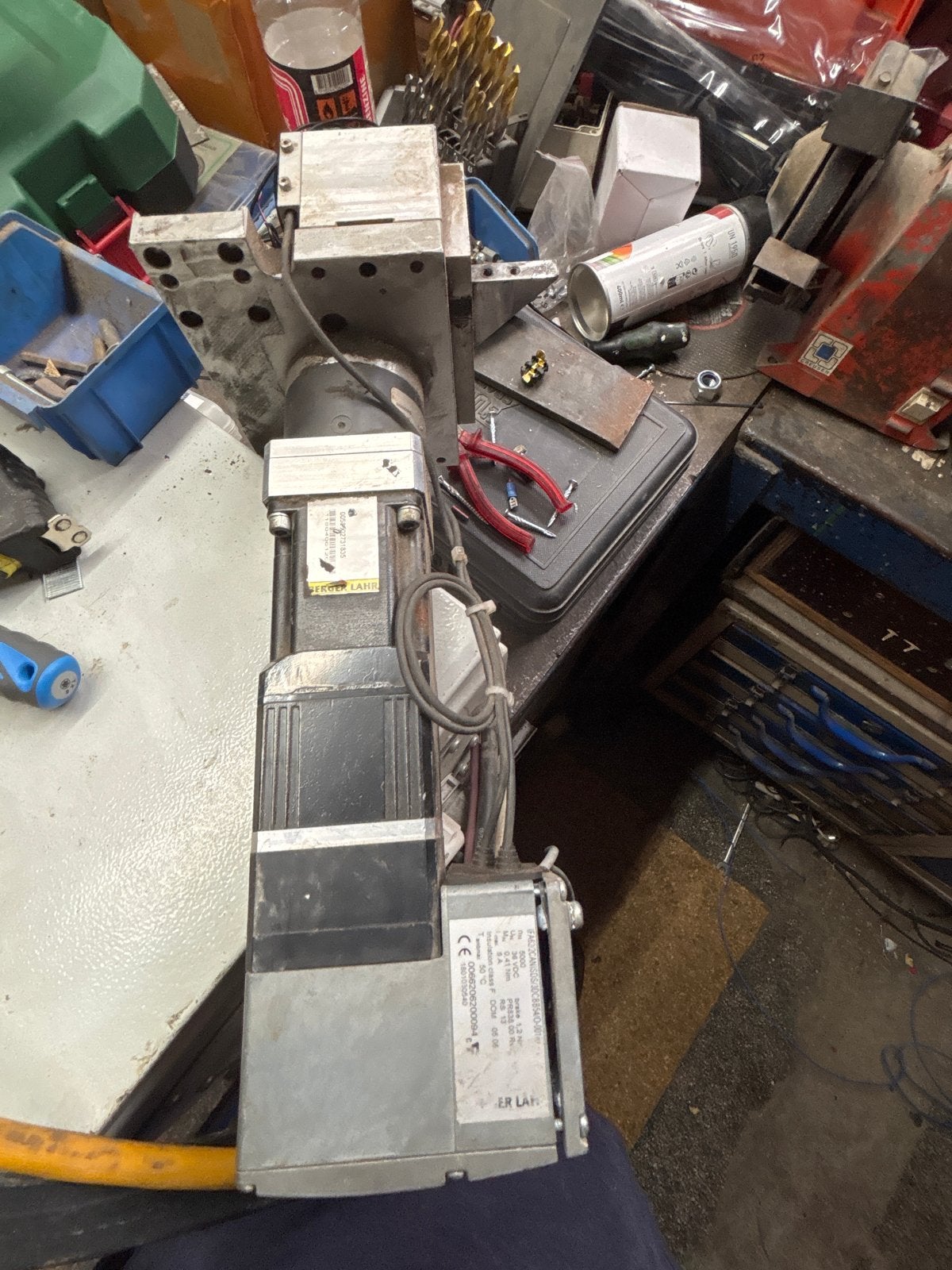 Neugart PLE 60 Reductiekast met Motor, Ophalen