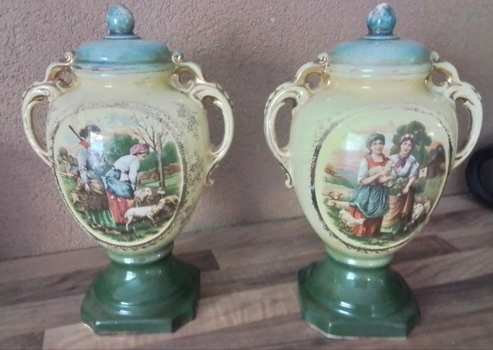 antiek kast stel , kaststel , geel groen herderinnetjes, Ophalen of Verzenden