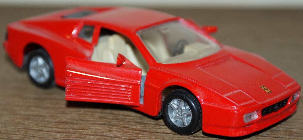MAISTO (SHELL-collectie)- Ferrari 512TR rood 1:39 ALS NIEUW, Ophalen of Verzenden, Zo goed als nieuw, Auto