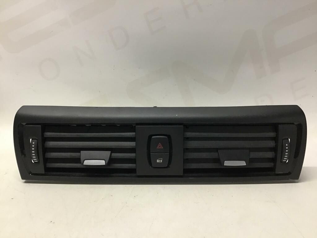 Luchtrooster dashboard BMW 1-serie F21 ('11->) 9205357, Auto-onderdelen, Gebruikt, -, -, Ophalen of Verzenden