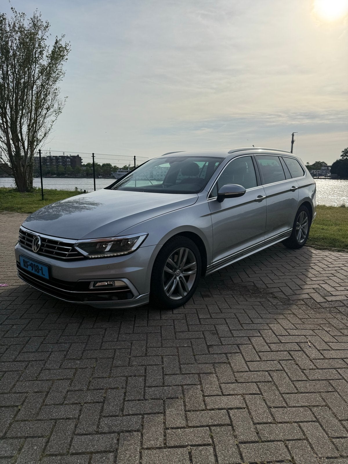 Volkswagen Passat 1.6 TDI 88KW BMT Variant DSG 2017 Grijs, 4 cilinders, Origineel Nederlands, Stationwagon, Diesel
