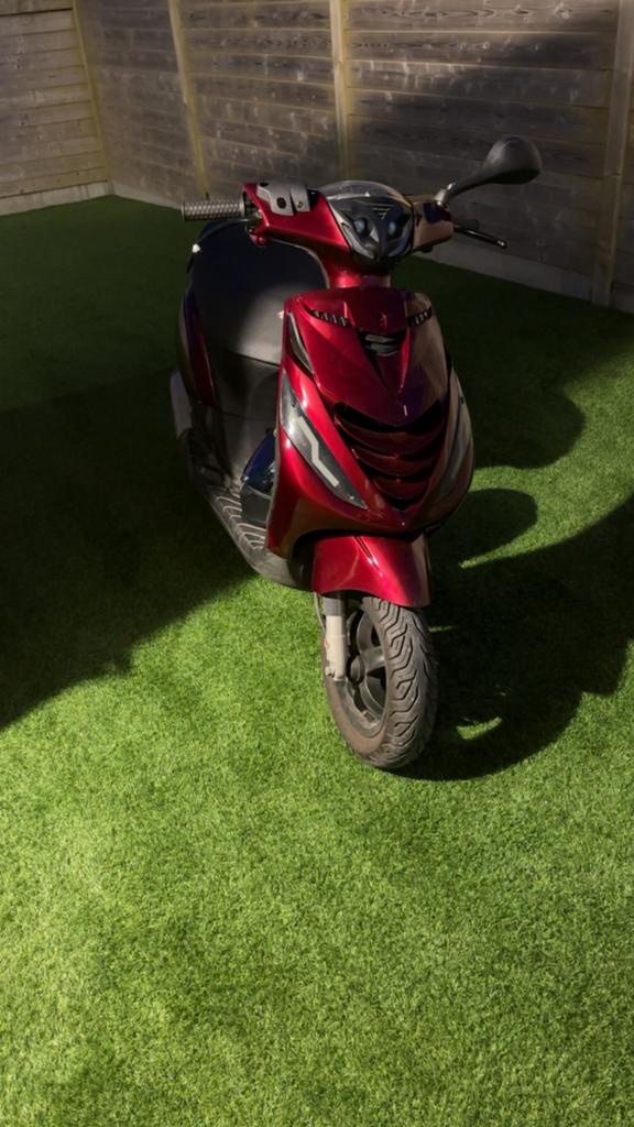 Piaggio Zip 4T 2V (2018), Fietsen en Brommers, Scooters | Piaggio, Ophalen, Zo goed als nieuw, Benzine, Zip