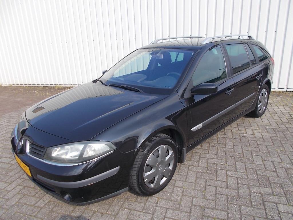 Renault Laguna Grand Tour 1.6-16V Tech Line ( GEEN APK / ZO, Laguna, Stof, 4 cilinders, Zwart