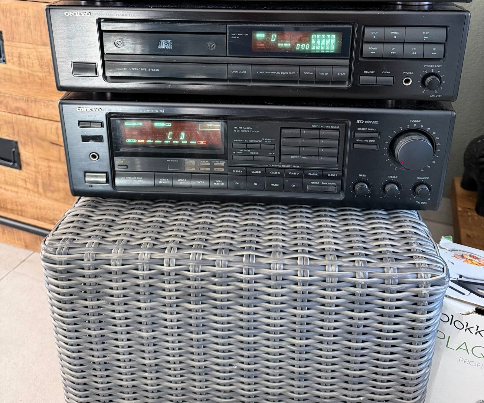Onkyo Stereo Set: CD-speler DX-700 Tuner-Versterker TX-904, Ophalen of Verzenden, Zo goed als nieuw, Cd-speler, Losse componenten